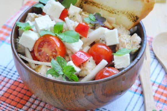 Grain salad with basmati rice for those who want to lose weight on a Mediterranean diet