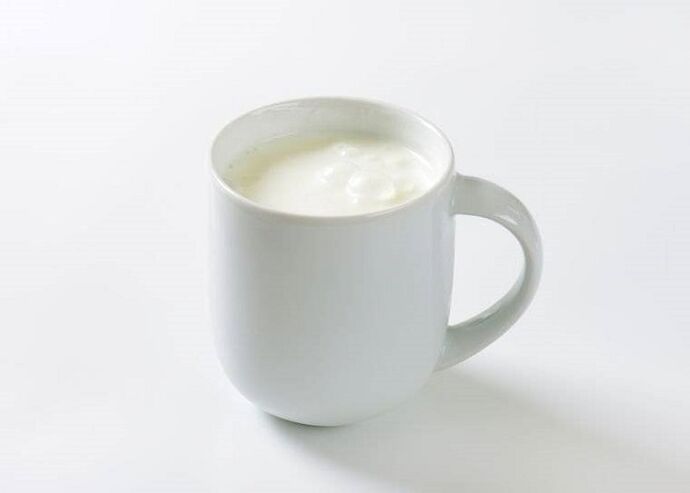slimming mug with yogurt