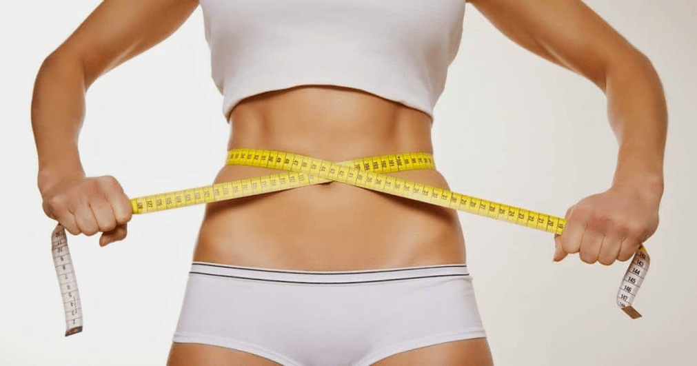 measuring the waist with a centimeter after weight loss